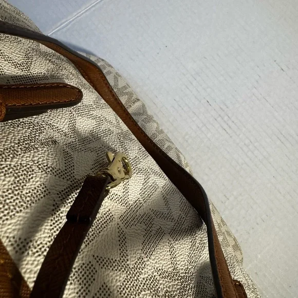 Michael Kors Cream and Brown Signature Tote - Picture 7 of 9